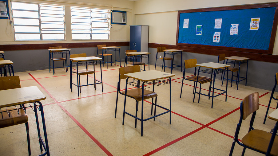 Decreto suspende aulas presenciais da rede estadual até 12 de abril