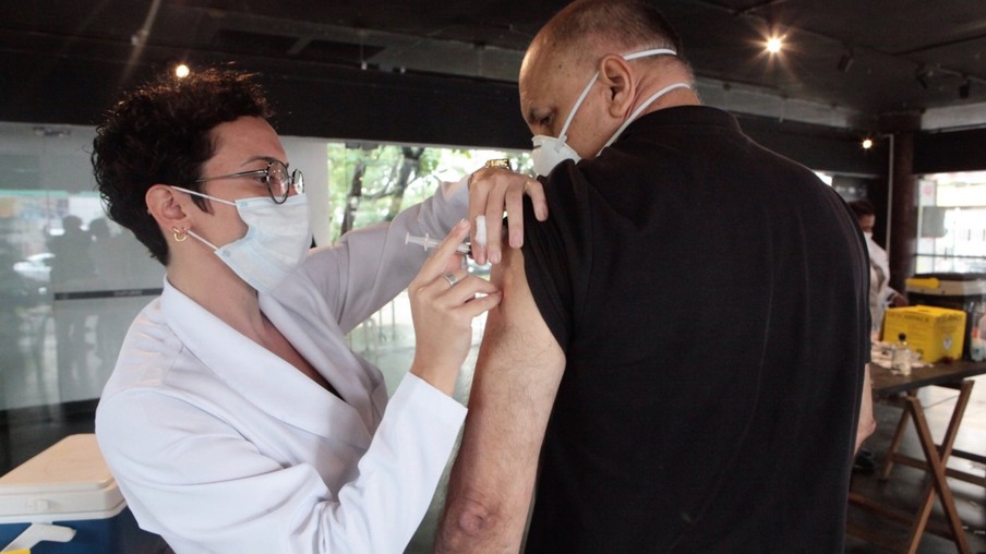 Tire suas dúvidas sobre agendamento para vacinação contra Covid-19 em Niterói