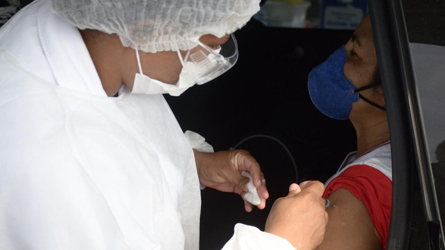 Niterói ultrapassa 200 mil pessoas vacinadas contra a Covid-19 na primeira dose