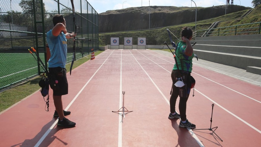 Parque Esportivo e Social terá aulas de tiro com arco e badminton em Niterói