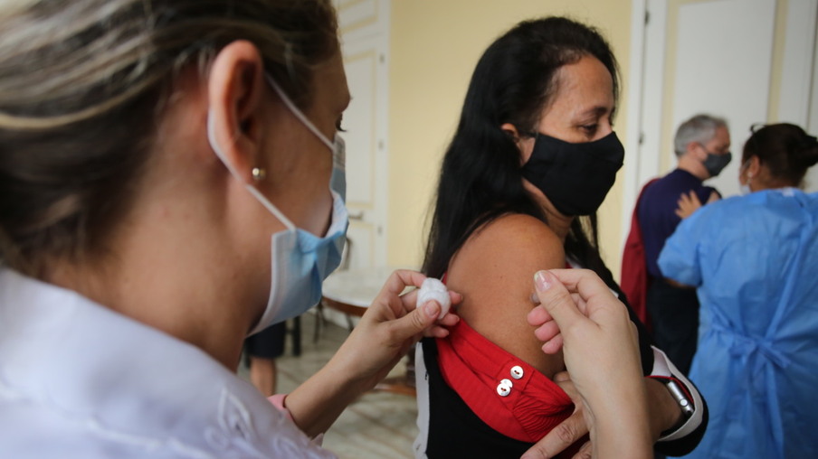 Dia D de vacinação contra gripe em Niterói neste sábado