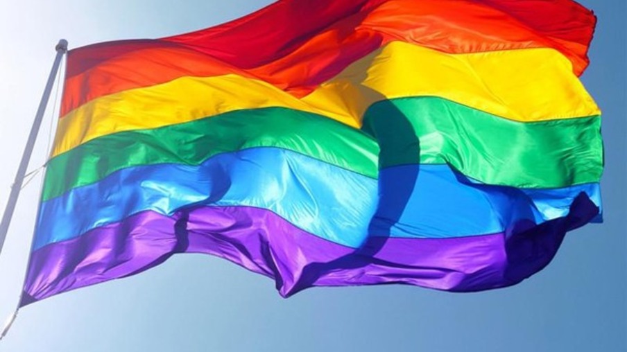 GDN e lideranças LGBTQIAP+ cobram respostas por morte de travesti em Niterói