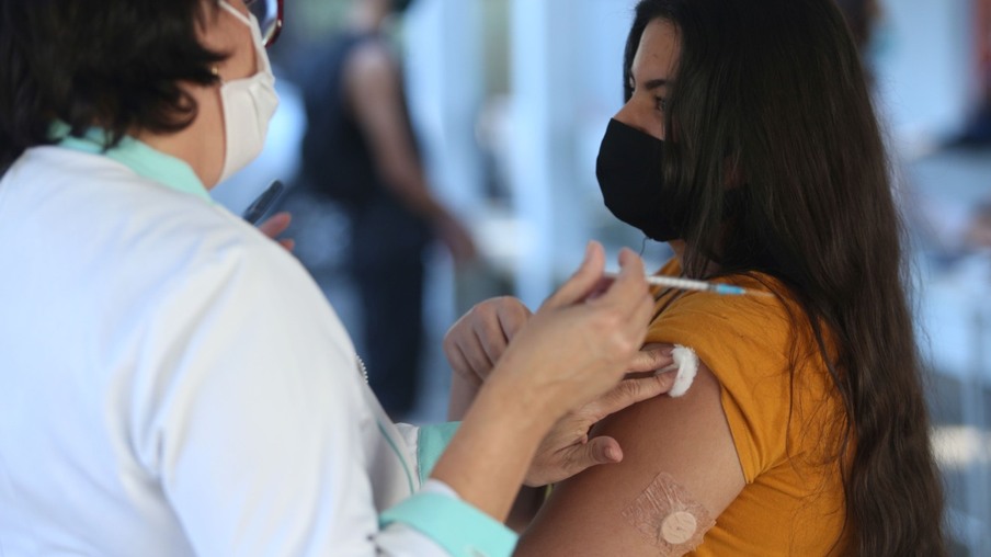 Niterói amplia número de postos de vacinação deste sábado
