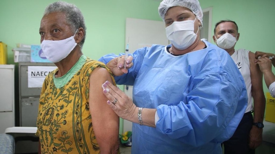 Vacinação avança em Niterói
