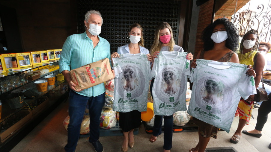 Cervejaria Noi realiza a entrega de 2 toneladas de alimentos para a RioSolidario