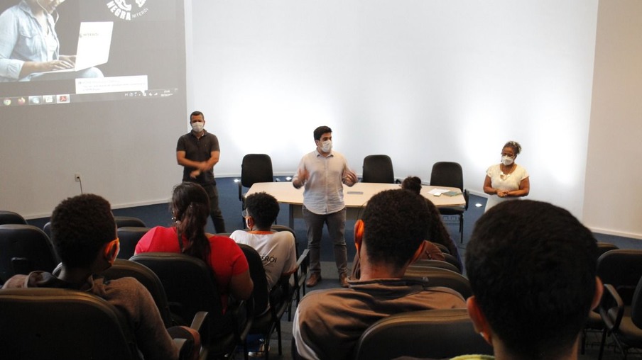 Direitos Humanos de Niterói realizou aula inaugural do Curso de Inserção do Mundo do Trabalho