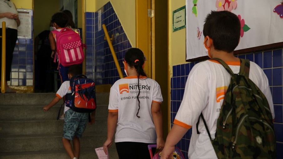 Rede Municipal de Educação de Niterói adere ao retorno das aulas presenciais