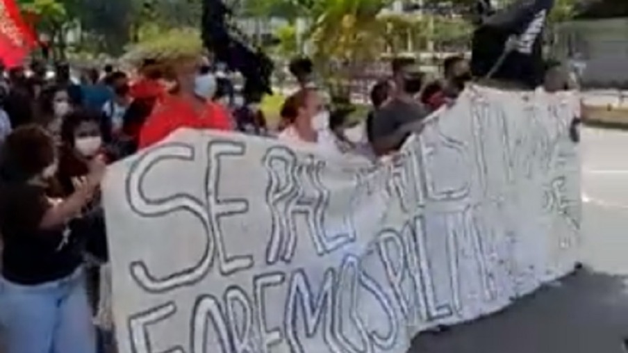 Vídeo: Caminhada da Consciência Negra acontece em Niterói