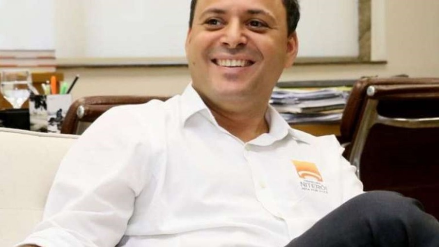 Rodrigo Neves iniciou semana de reuniões na Baixada