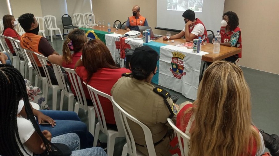 Defesa Civil participa de homenagem ao Dia do Voluntário em Niterói