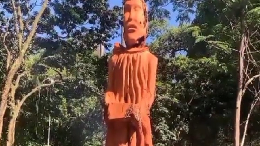 Veja como está ficando a escultura de São Francisco de Assis, em Niterói