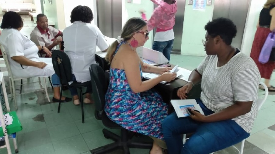 Ambulatório em Niterói para travestis e transexuais chega a 440 cadastrados