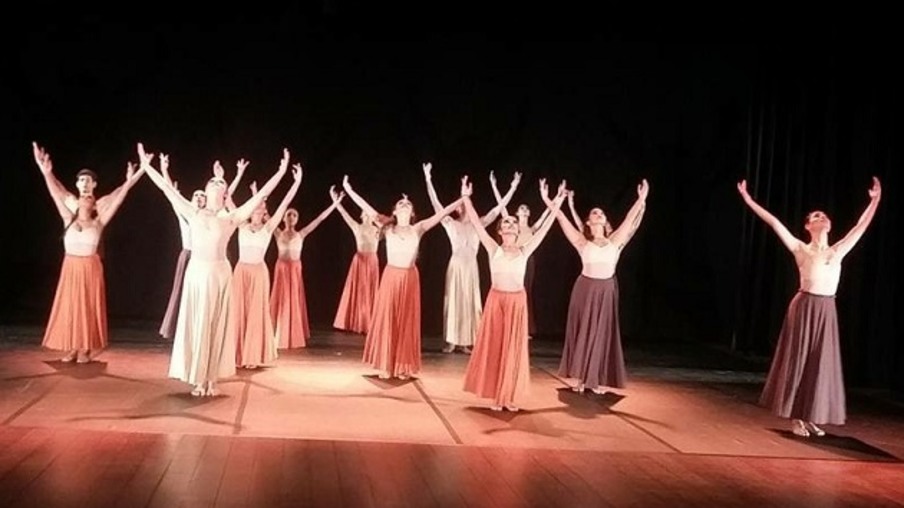 Niterói recebe projeto para formação de novos bailarinos