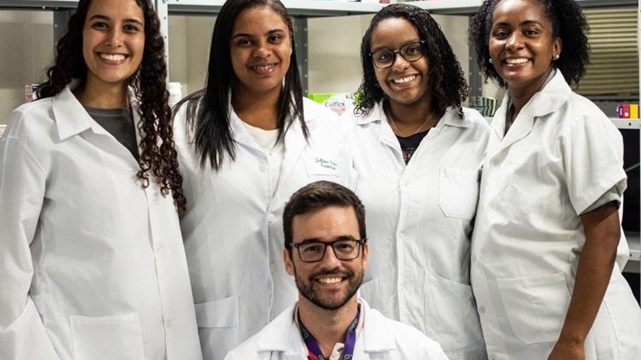 Farmácia Solidária é inaugurada em Niterói
