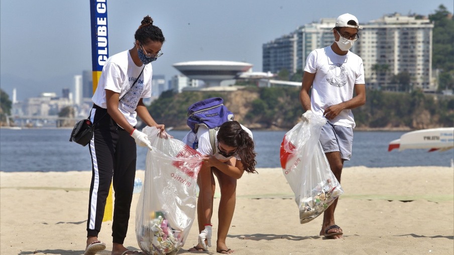 Metodologia, inédita no município, será aplicada na Praia de Charitas durante o Clean Up Day, que terá mutirões de limpeza e evento de conscientização e educação ambiental