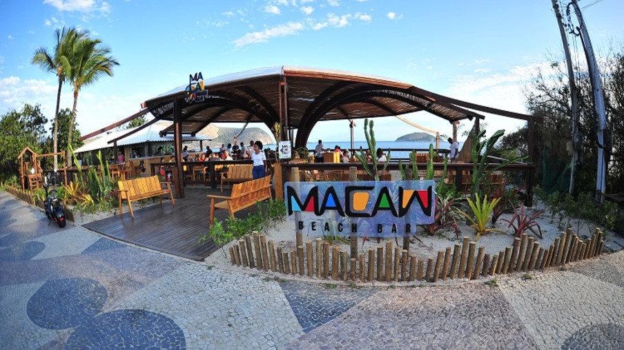 Macaw Beach Bar