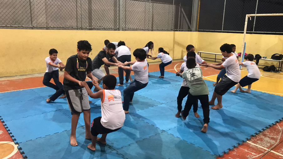 Crianças participam de atividades de Luta no Projeto Luta Niterói