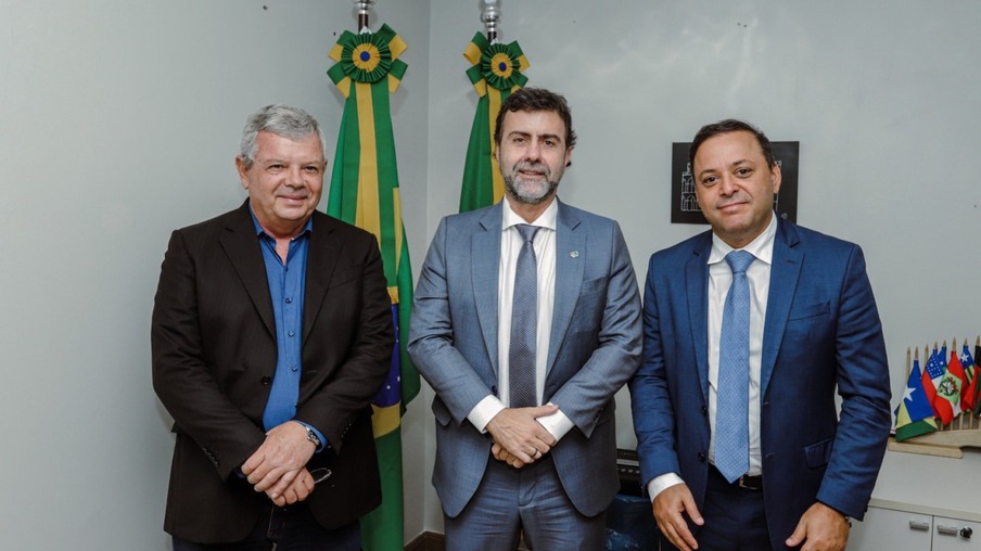 Axel Grael, Marcelo Freixo e Rodrigo Neves.