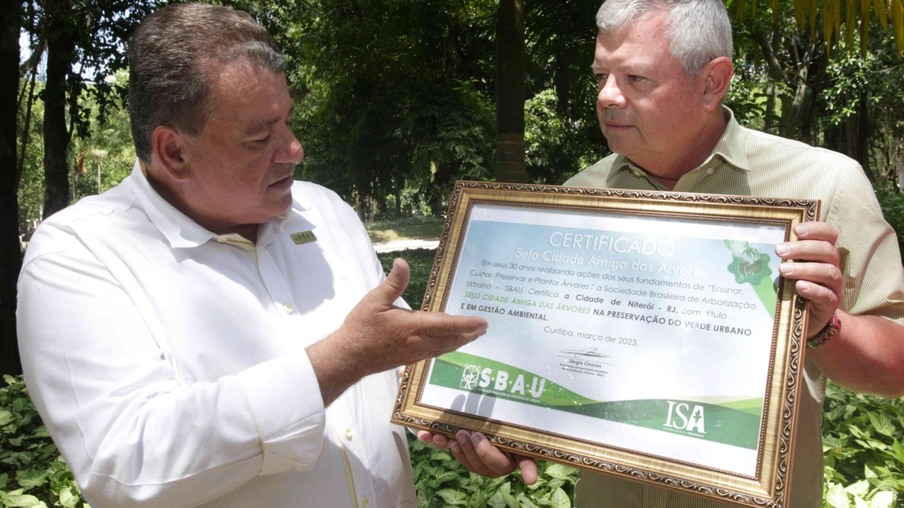 Prefeito encontra presidente da sociedade brasileira de arborização urbana | Foto: Lucas Benevides