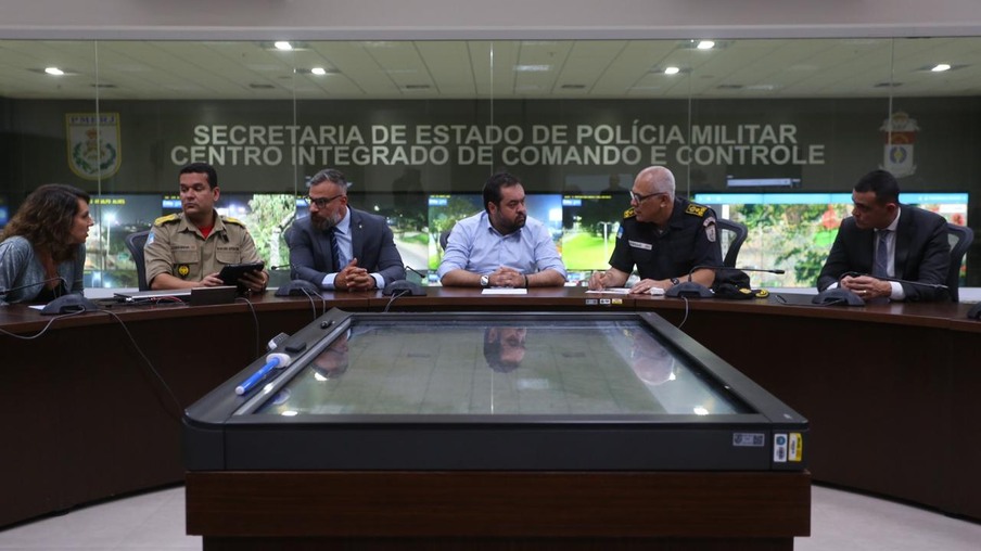 Cláudio Castro se reúne com lideranças das Forças de Segurança do Estado do Rio de Janeiro e discute ações de combate ao crime organizado. (Philippe Lima)