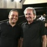 Rodrigo Neves e Jorge Roberto Silveira no lançamento do filme "Aumenta que é rock’n’roll".