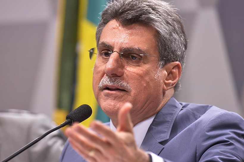POLÍTICA: Publicada exoneração de Romero Jucá no Diário Oficial