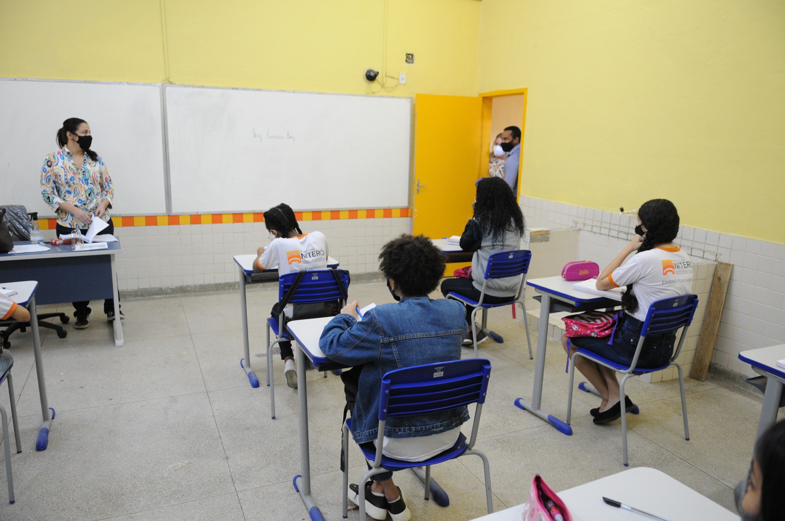 Niterói reabre mais nove escolas para o ensino presencial
