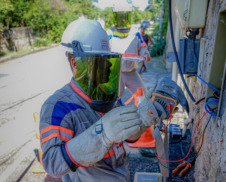 Operação da Enel encontra 407 furtos de energia em Niterói